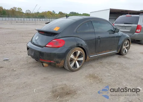 2014 Volkswagen Beetle 2.0T R-Line z USA, uszkodzony, nr VIN 3VW4S7AT3EM612708